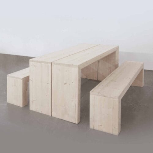 Massiivipuupöytä C-malli