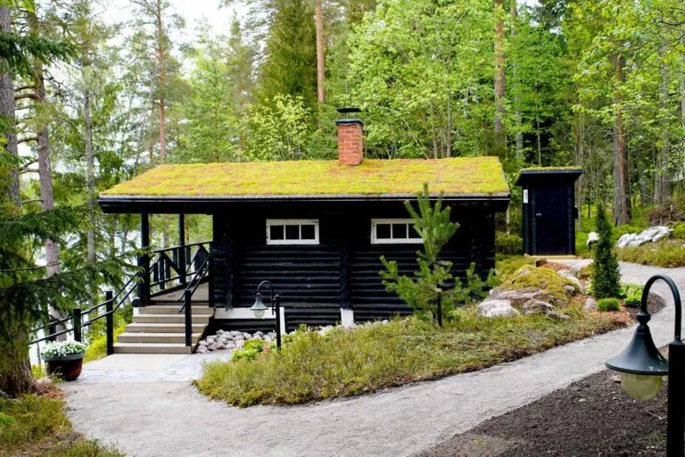 Uudet pihakäymälät Nelosella ja Ruudussa